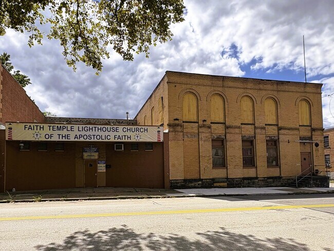 More details for 7002 Bennett St, Pittsburgh, PA - Retail for Sale