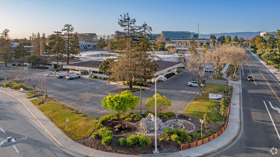 388 W Java Dr, Sunnyvale, CA for lease - Building Photo - Image 3 of 8