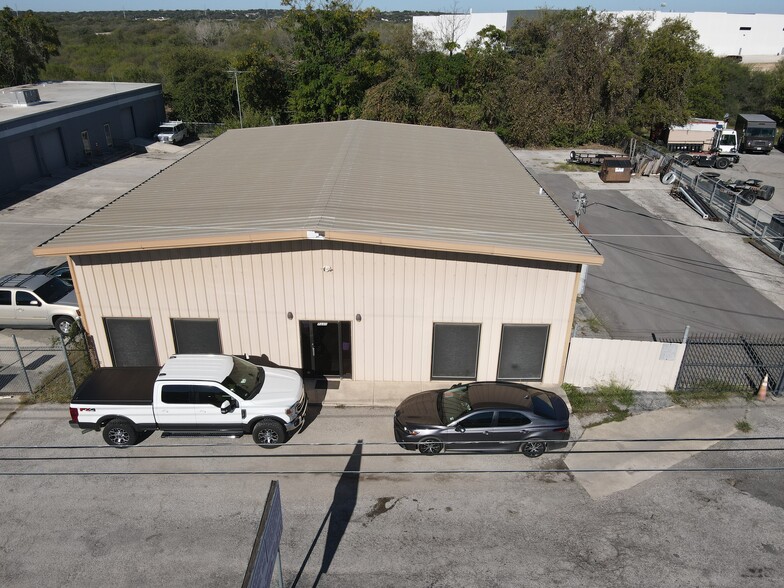 7111 Eckhert Rd, San Antonio, TX for sale - Building Photo - Image 2 of 18