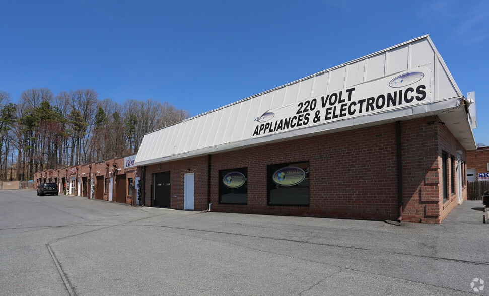 5465 Randolph Rd, Rockville, MD à louer - Photo du bâtiment - Image 3 de 10