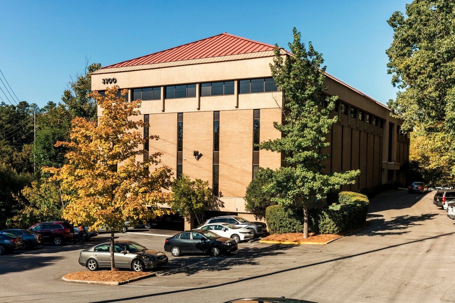 3300 Cahaba Rd, Birmingham, AL for lease Primary Photo- Image 1 of 3