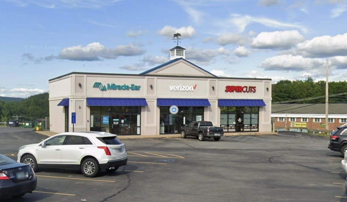 94-96 Daniel Webster Hwy, Belmont, NH à louer Photo intérieure- Image 1 de 4