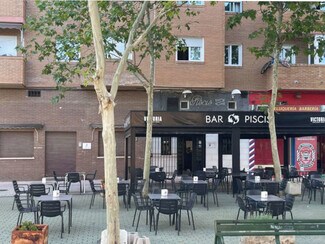 Plus de détails pour Multi-résidentiel à vendre