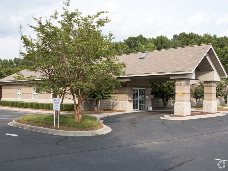 1840 Pineview Dr, Columbia, SC à vendre - Photo principale - Image 2 de 5