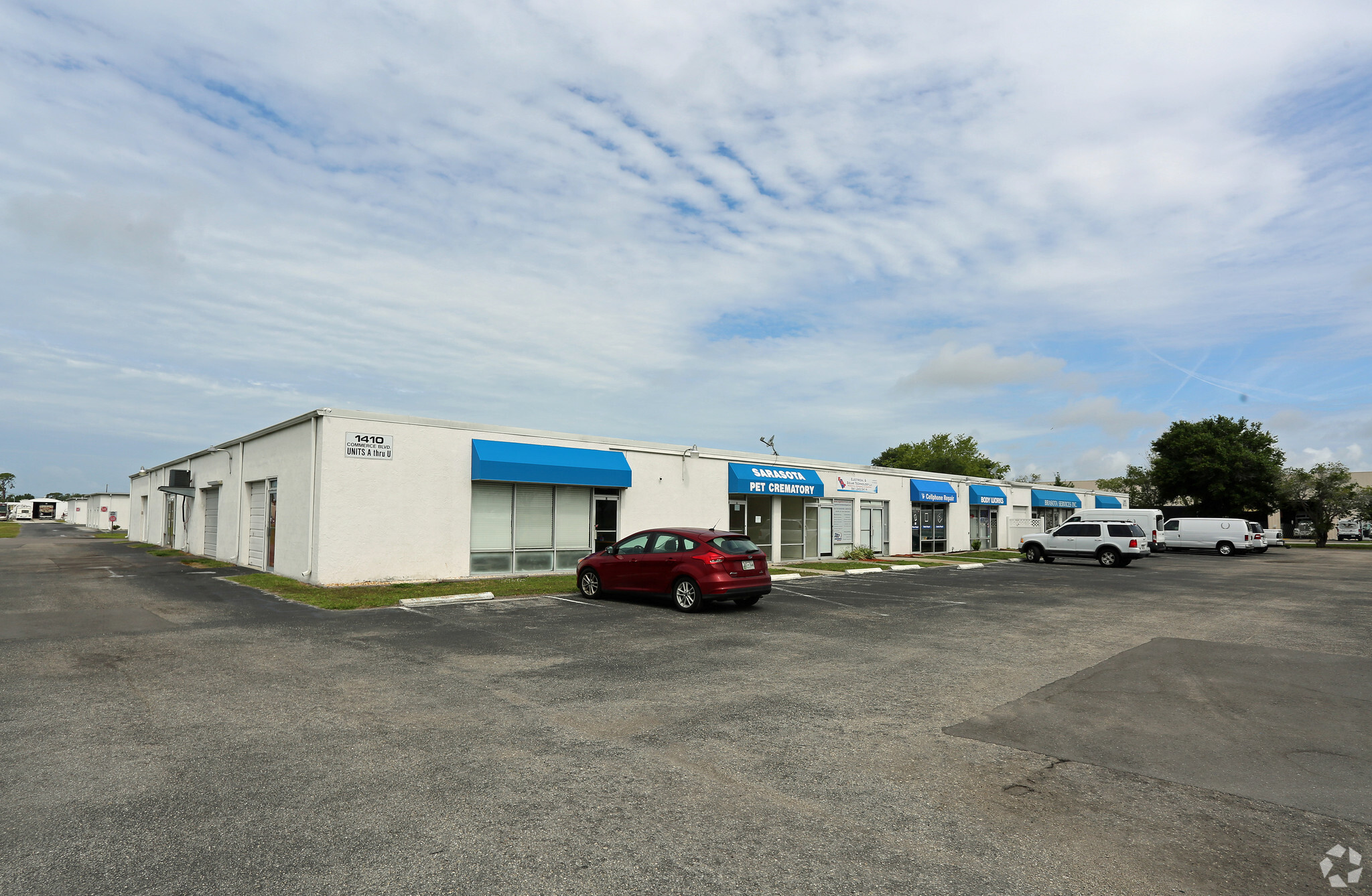 1410 Commerce Blvd, Sarasota, FL for lease Primary Photo- Image 1 of 10