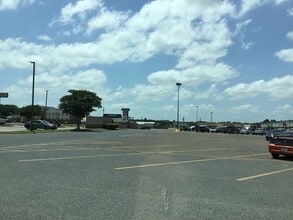 2040-2302 W Laurel Ave, Eunice, LA for lease Building Photo- Image 2 of 5