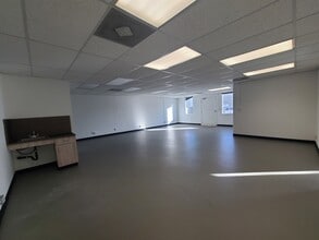 1653-1679 E 28th St, Signal Hill, CA à louer Photo intérieure- Image 1 de 6