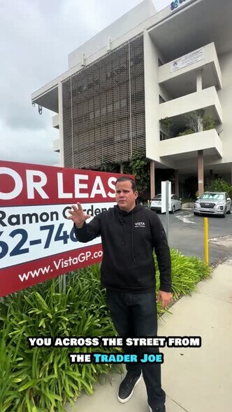 9209 Colima Rd, Whittier, CA à louer - Vidéo sur l’inscription commerciale - Image 2 de 7