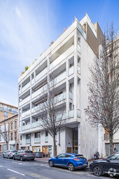 88 Avenue Victor Cresson, Issy-les-Moulineaux à louer - Photo du bâtiment - Image 3 de 4