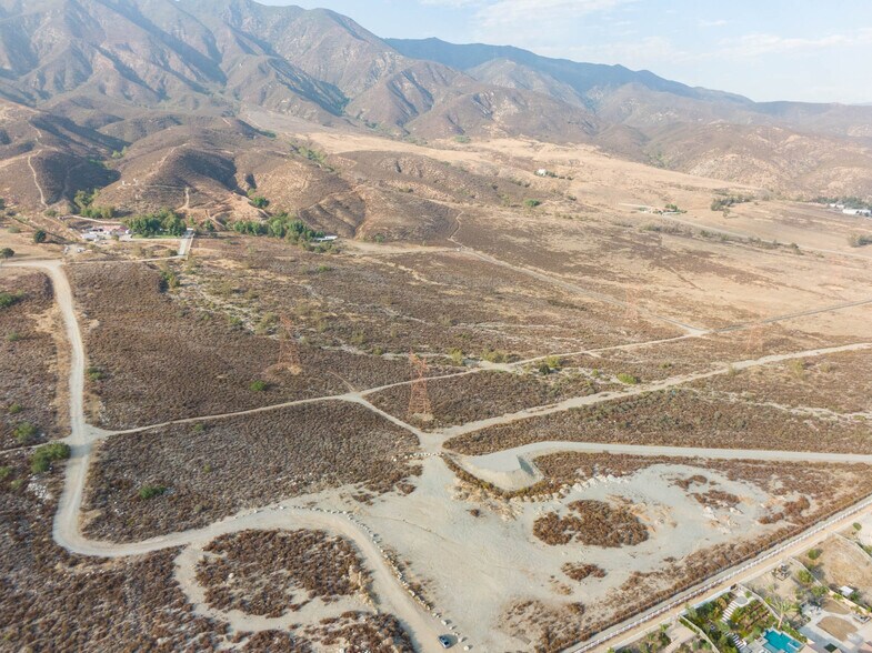 13590 Wardman Bullock Rd, Rancho Cucamonga, CA à vendre - Aérien - Image 2 de 28