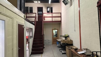 Hawkes Dr, Warwick for lease Interior Photo- Image 2 of 3