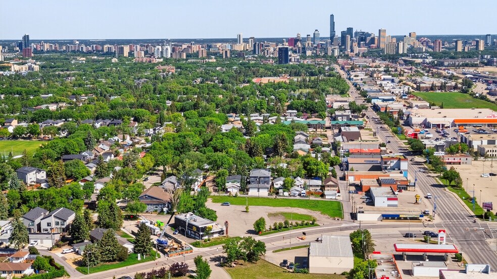 10410 Allendale Rd, Edmonton, AB à vendre - Photo du bâtiment - Image 2 de 16