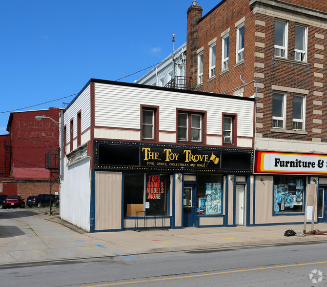 2 St Paul St W, St Catharines, ON à vendre - Photo principale - Image 1 de 1