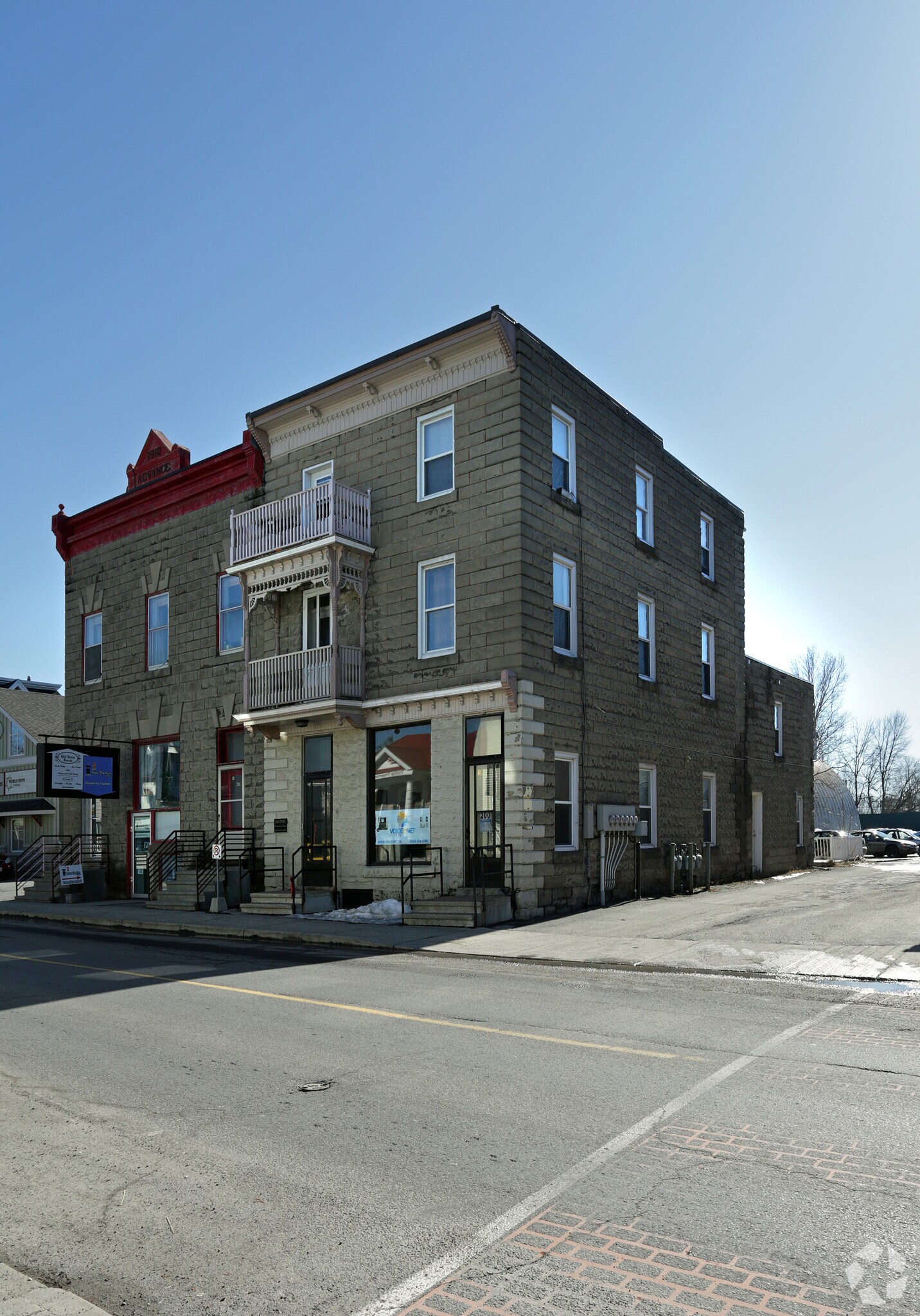 200-202 Prescott St, North Grenville, ON for sale Primary Photo- Image 1 of 1