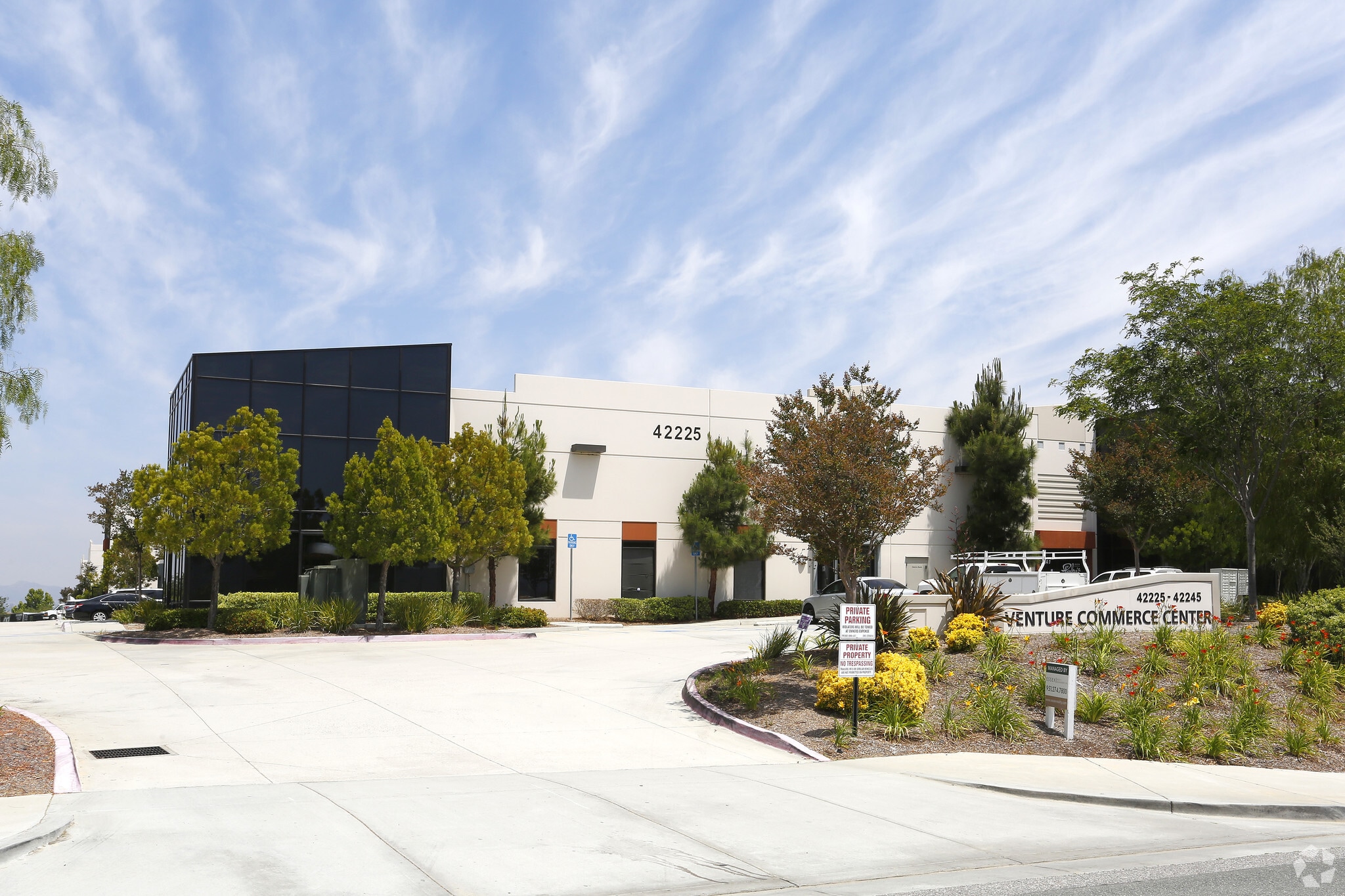 42225 Remington Ave, Temecula, CA à louer Photo principale- Image 1 de 4