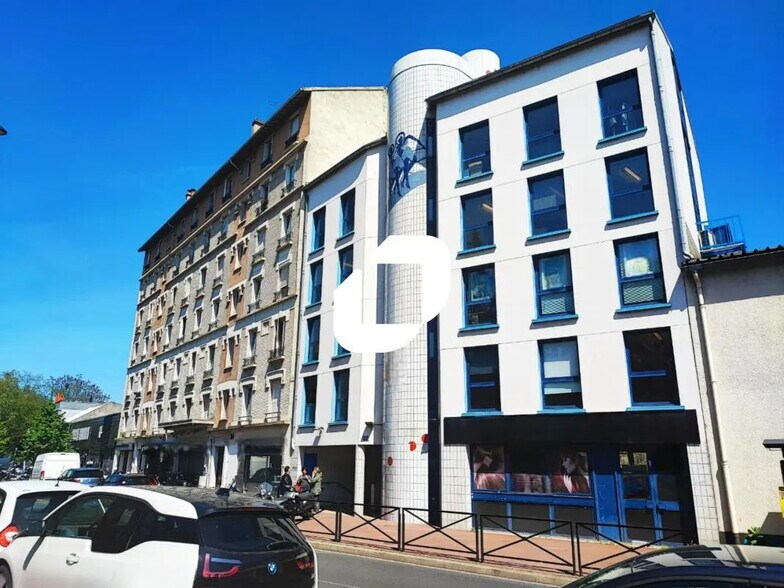 Bureau dans Joinville-le-Pont à louer - Photo du bâtiment - Image 1 de 4