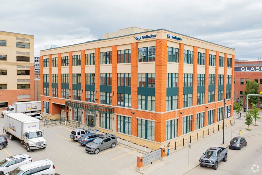 334 11th Ave SE, Calgary, AB à louer - Photo du bâtiment - Image 1 de 3