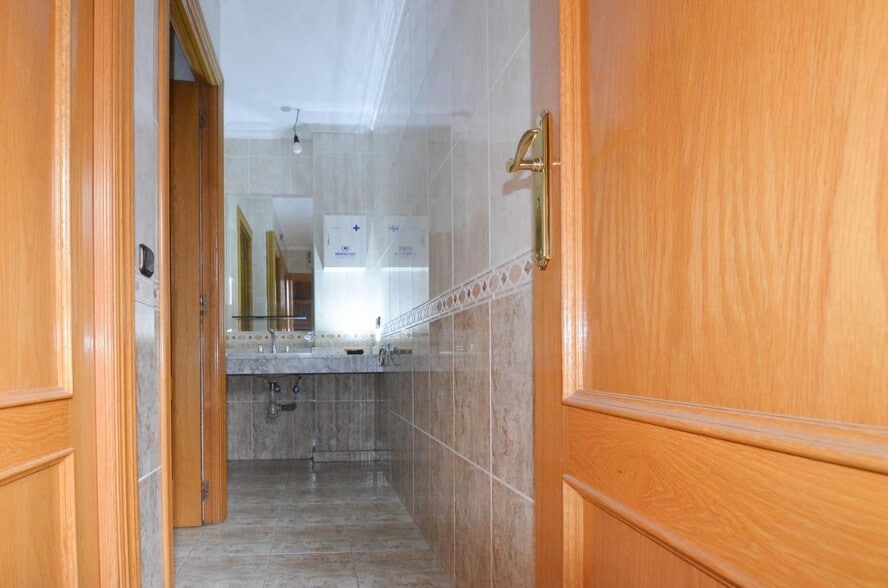 Retail in Santa Marta de Tormes, Salamanca for sale - Building Photo - Image 2 of 37