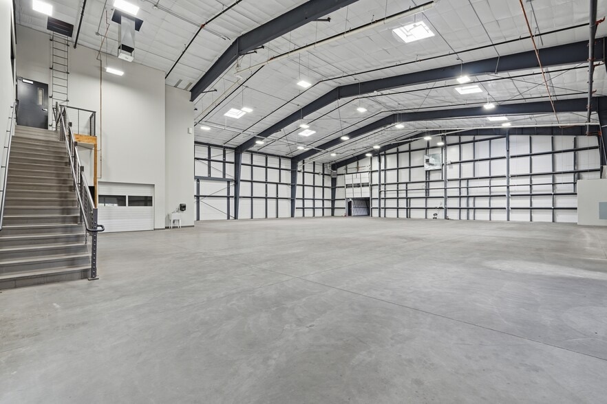 1675 Las Colonias Dr, Grand Junction, CO for lease - Building Photo - Image 2 of 24
