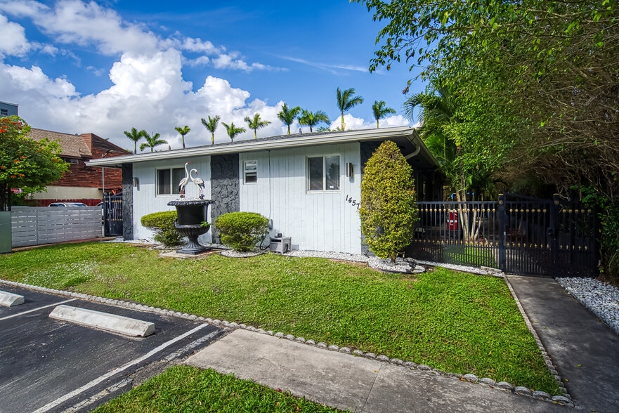 1457 Atlantic Shores Blvd, Hallandale, FL for sale - Building Photo - Image 2 of 9
