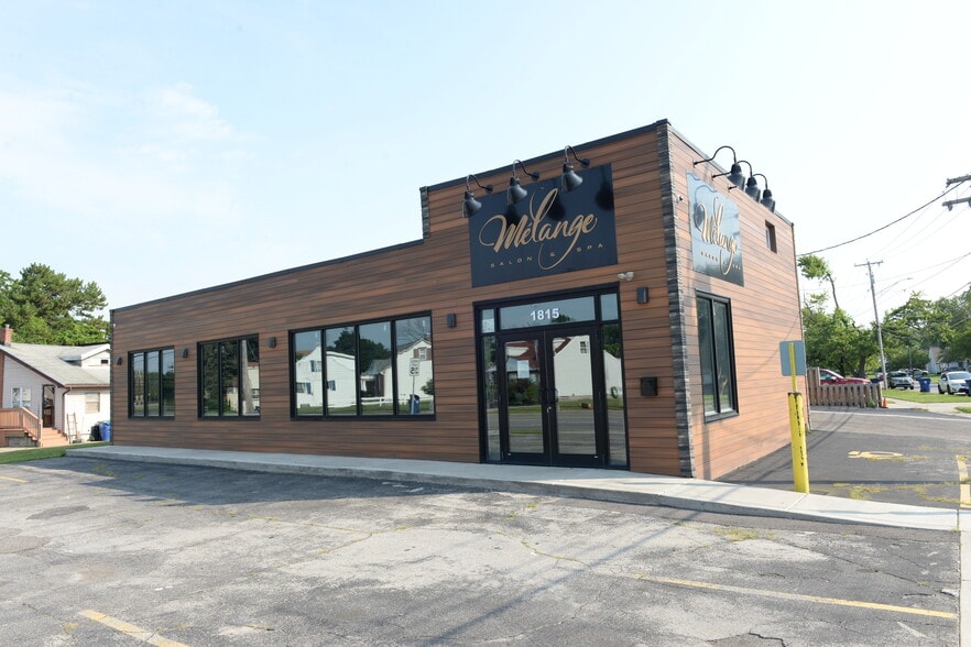 1815 Eggert Rd, Buffalo, NY for sale - Building Photo - Image 2 of 36