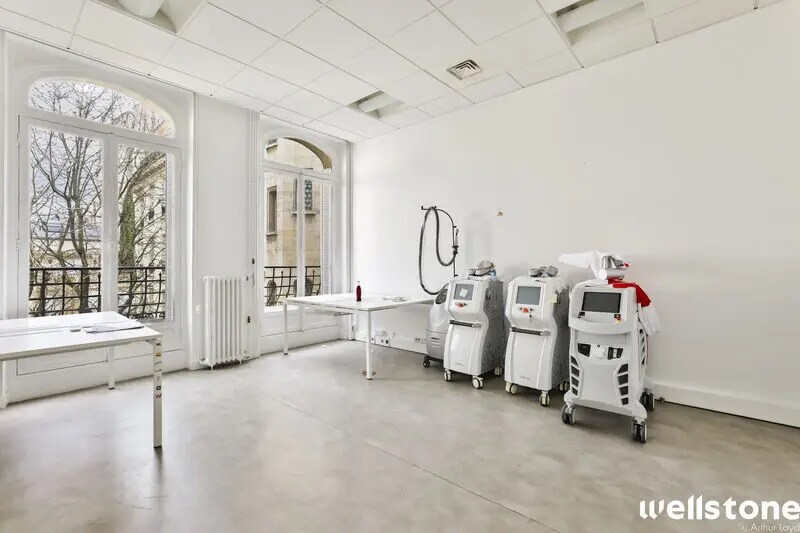 50 Avenue Victor Hugo, Paris for lease - Building Photo - Image 2 of 13