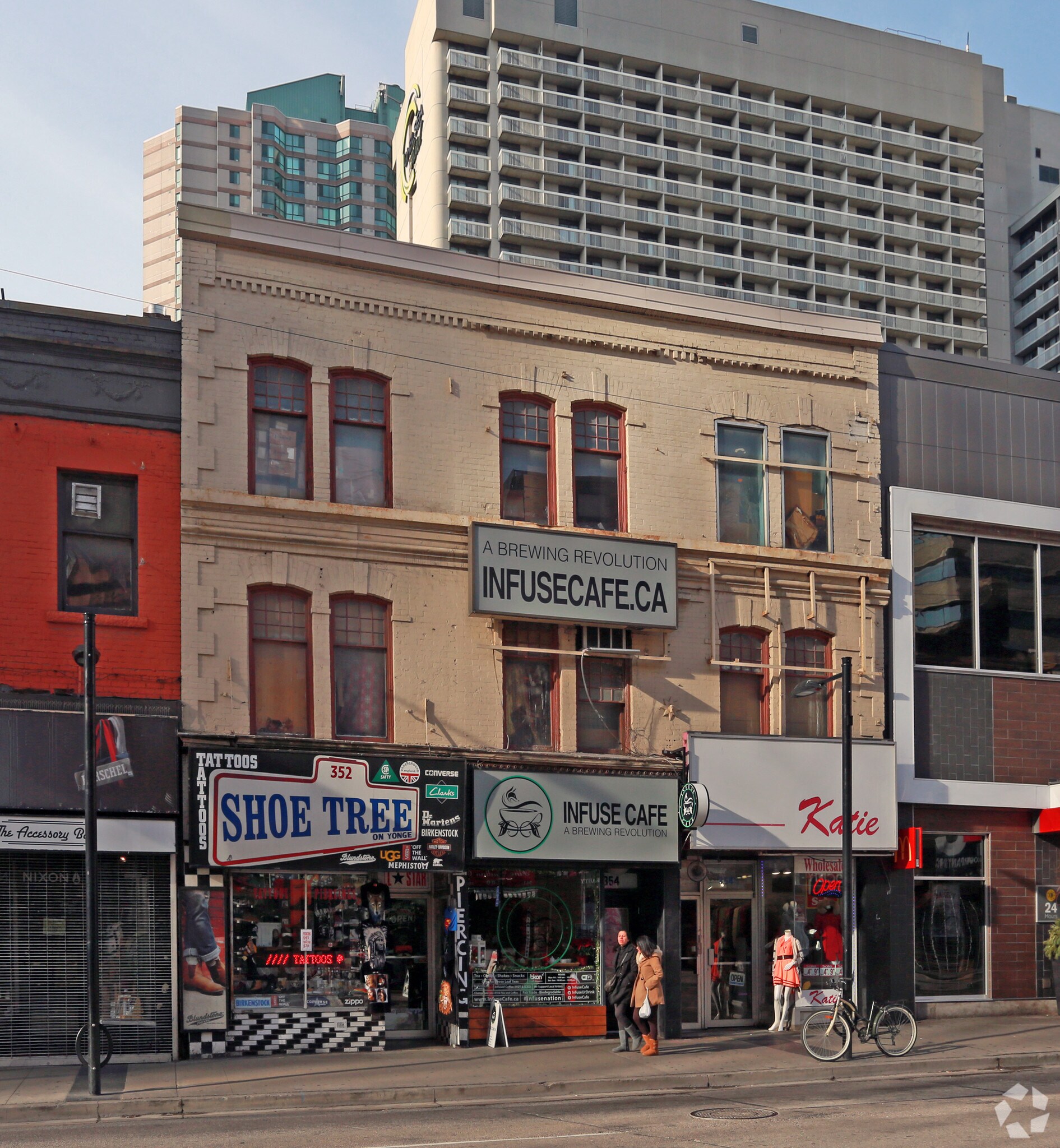 352-354 Yonge St, Toronto, ON for sale Primary Photo- Image 1 of 1