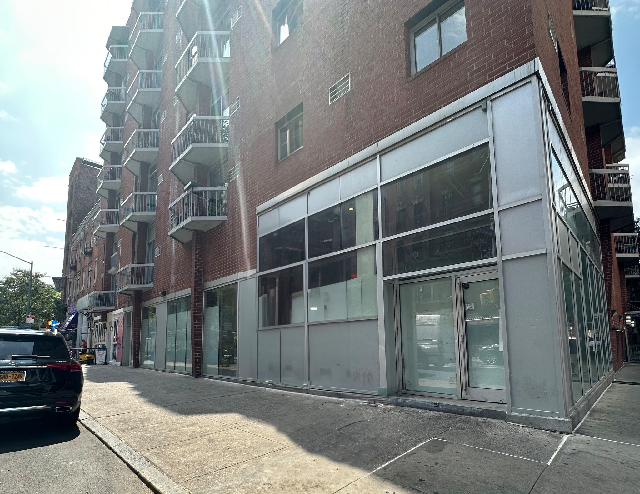 154 Bleecker St, New York, NY for lease Building Photo- Image 1 of 3