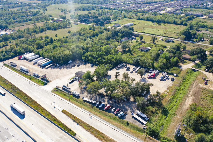 35049 Katy Fwy, Brookshire, TX for sale - Building Photo - Image 3 of 18