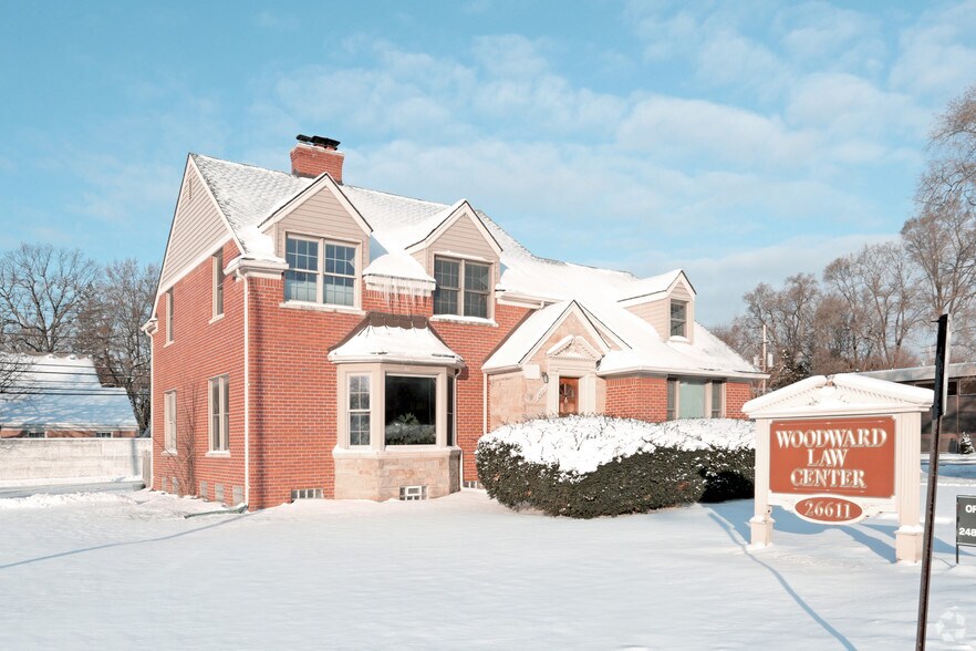 26611 Woodward Ave, Huntington Woods, MI à vendre - Photo principale - Image 1 de 3