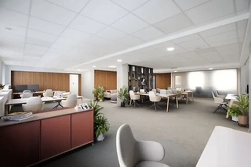 Bureau dans Lyon à vendre - Photo du bâtiment - Image 3 de 10