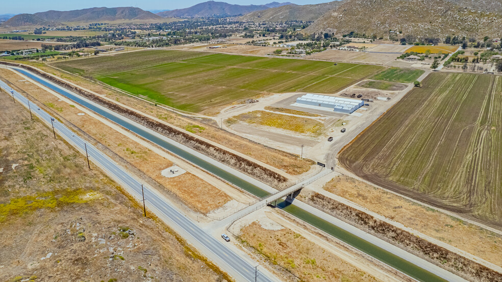 35650 Hidden Springs Rd, Hemet, CA à louer - Photo du bâtiment - Image 1 de 29