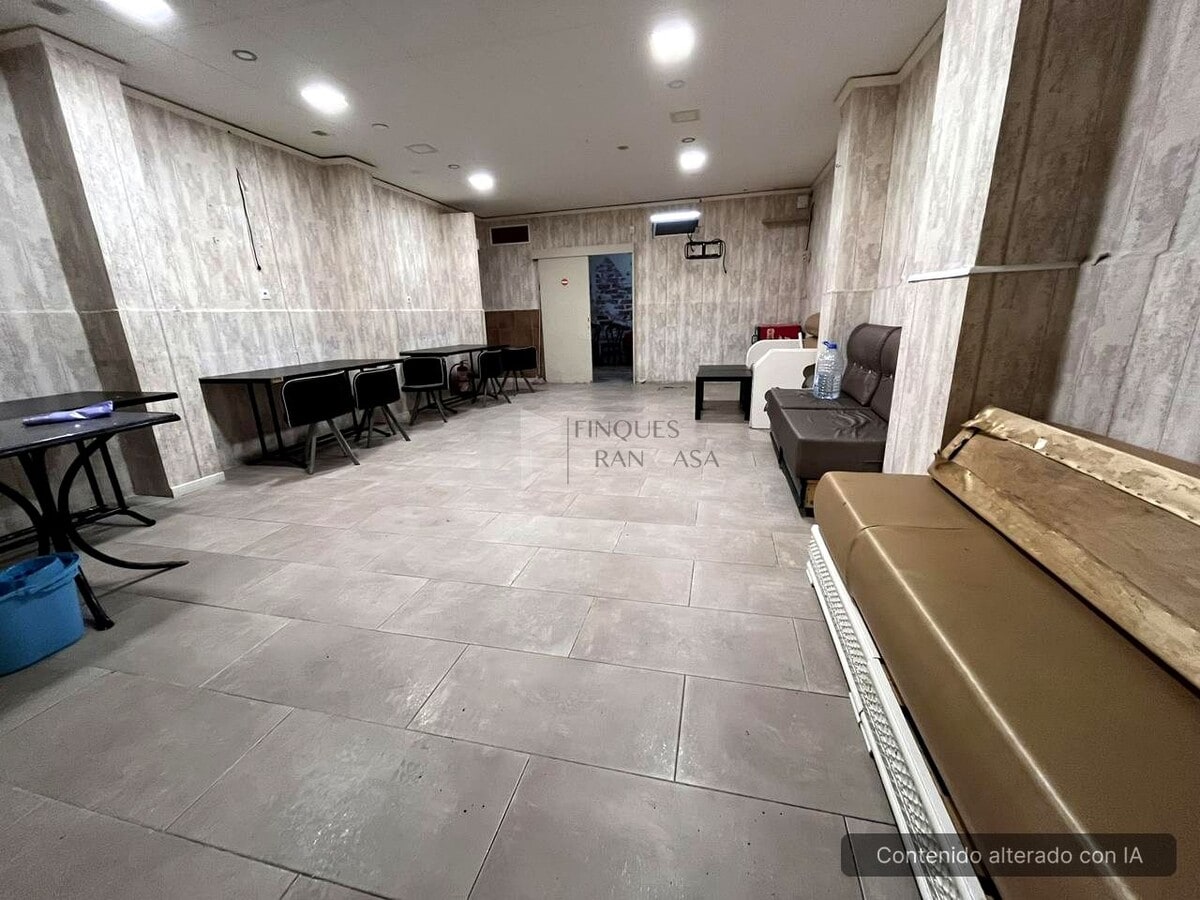 Canovelles, BAR 08420 - Unit B - - Interior Photo - Image 2 of 5