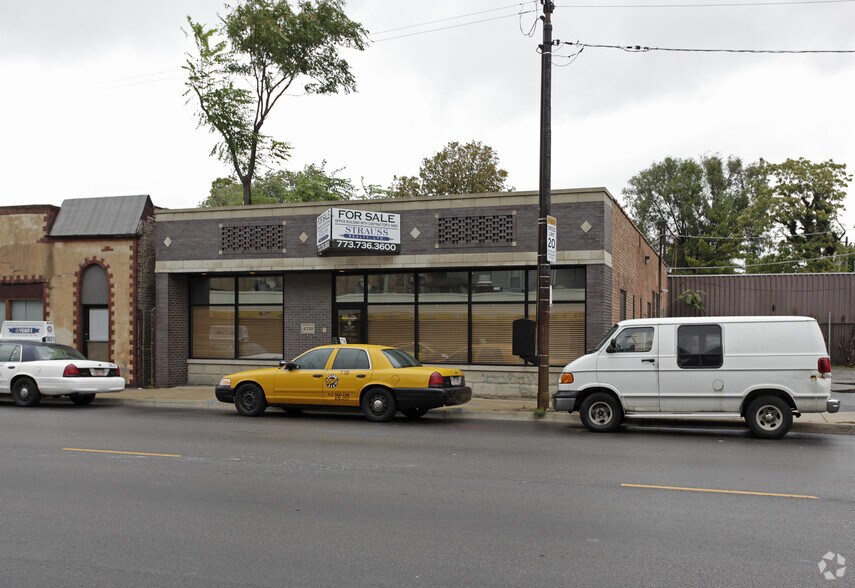 4220 W Montrose Ave, Chicago, IL for sale - Primary Photo - Image 1 of 9