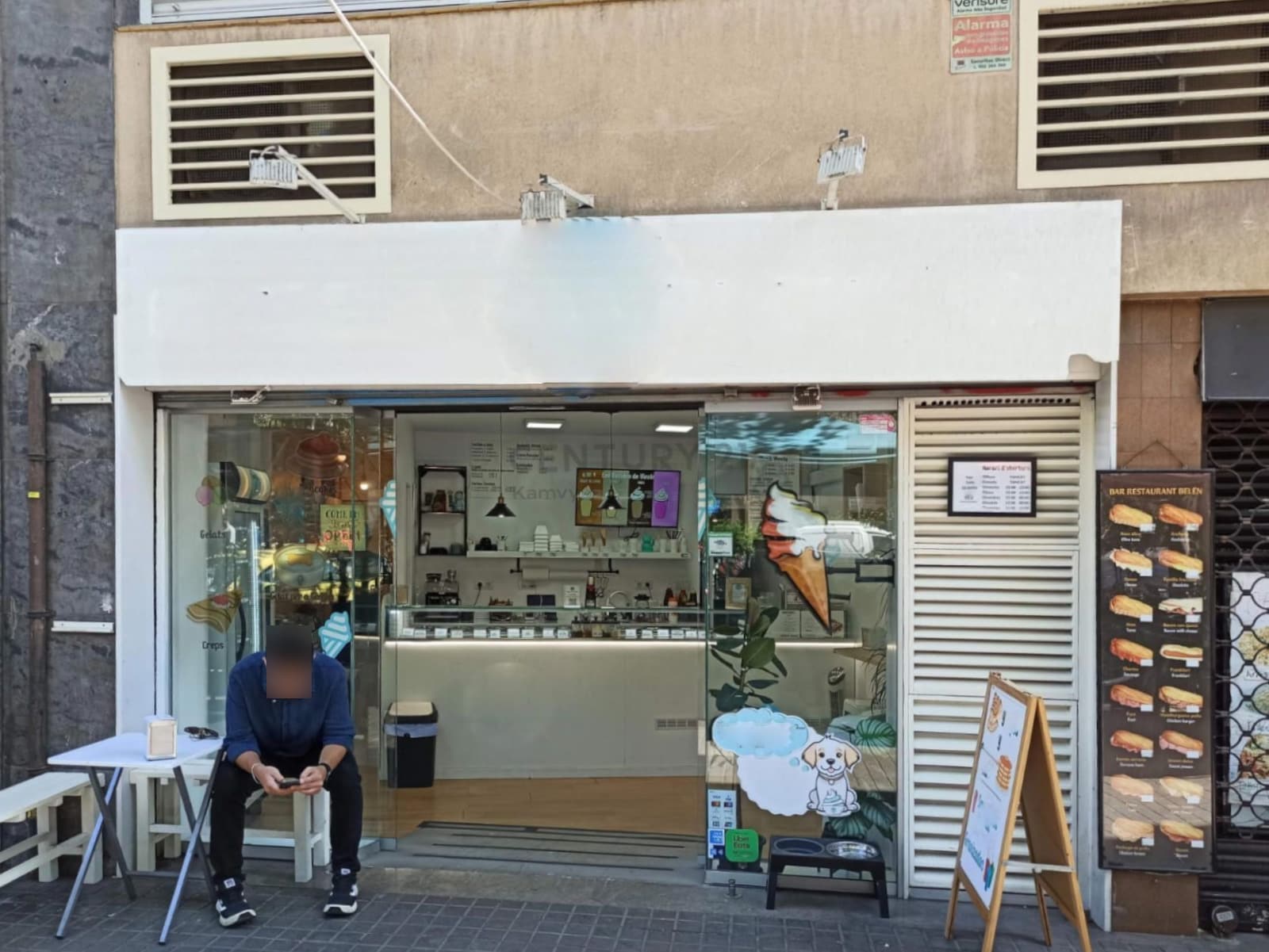 Retail in Barcelona, Barcelona for lease Interior Photo- Image 1 of 9