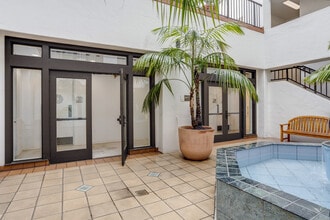 725 Arizona Ave, Santa Monica, CA for lease Building Photo- Image 1 of 4