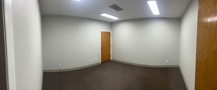 36200 Pittsburg Rd, Saint Helens, OR for lease Interior Photo- Image 2 of 3