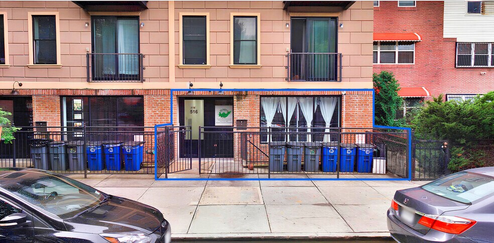 516-518 E 147th St, Bronx, NY à louer - Photo du bâtiment - Image 1 de 6