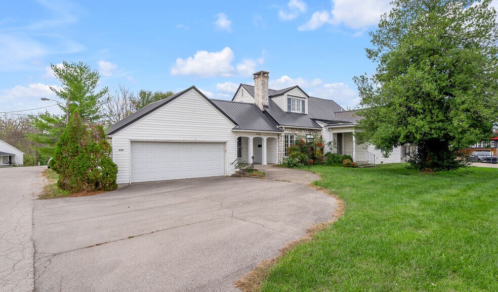 454 Big Hill Ave, Richmond, KY à vendre - Photo du bâtiment - Image 1 de 59