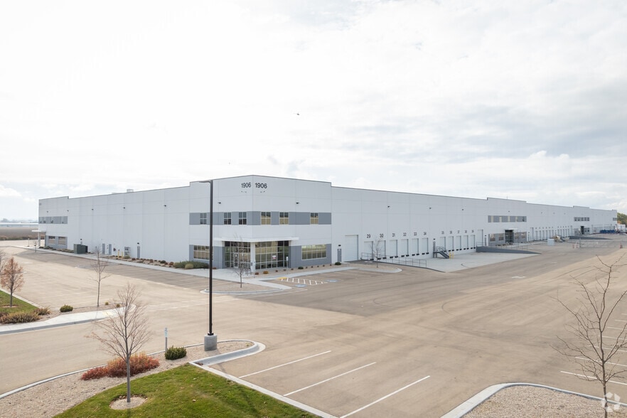 1906 Smeed Pkwy, Caldwell, ID for lease - Building Photo - Image 3 of 15