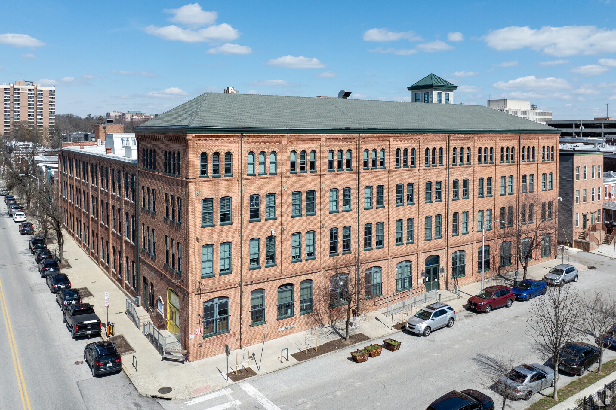 2601 N Howard St, Baltimore, MD for lease Primary Photo- Image 1 of 5