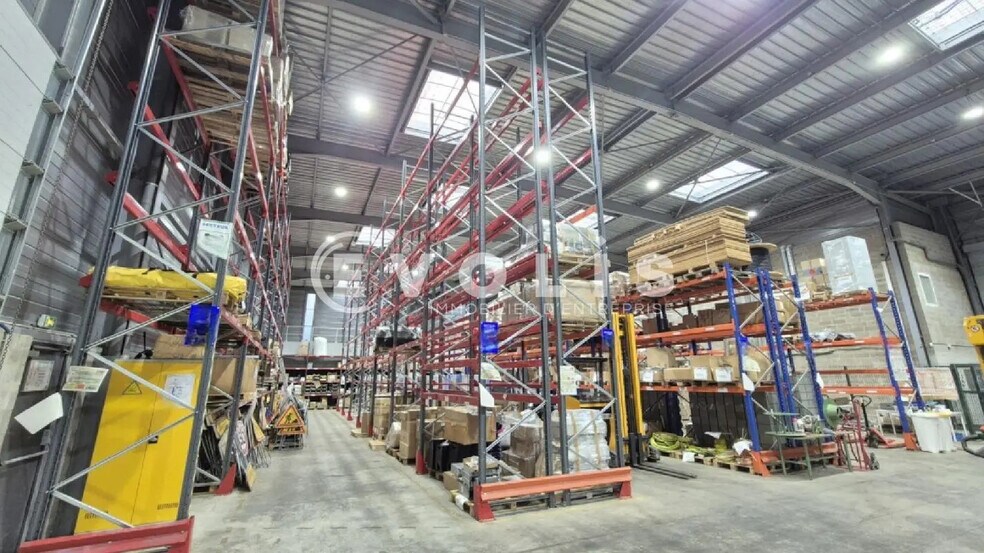 Local d'activités dans Bussy-Saint-Martin à vendre - Photo intérieure - Image 3 de 17