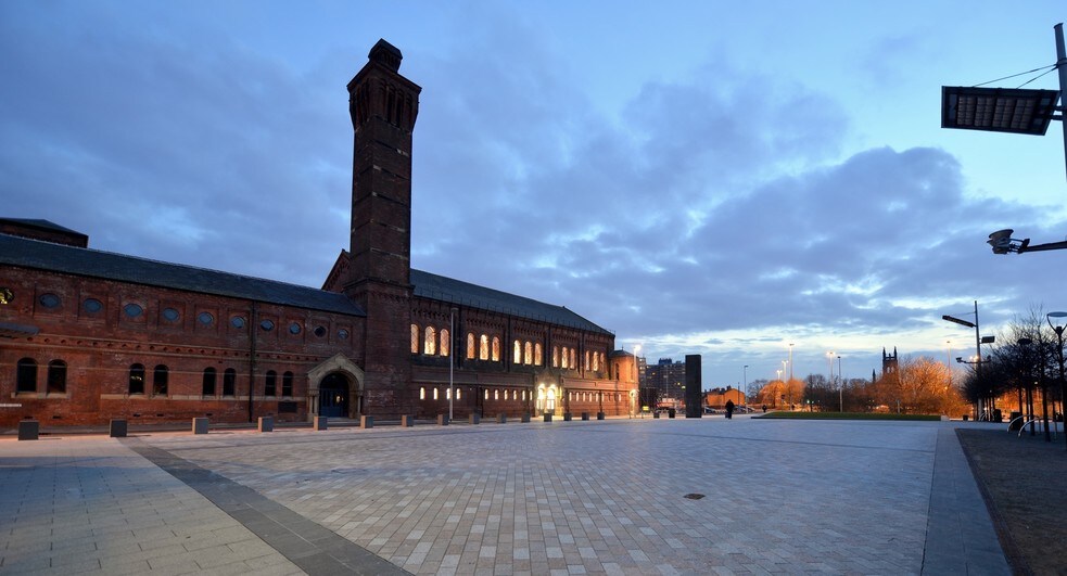 Stamford St, Ashton Under Lyne à louer - Photo du bâtiment - Image 1 de 5