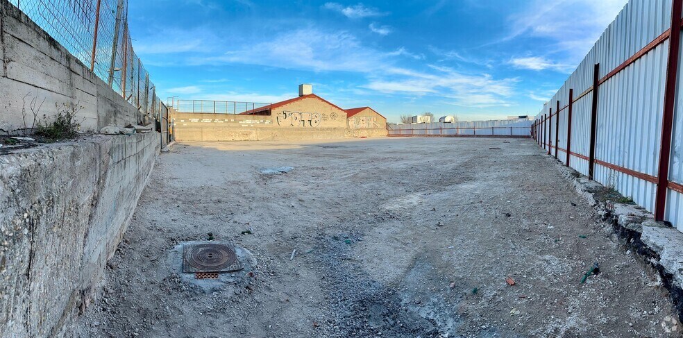 Calle Bernarda García, 14, Madrid, Madrid à louer - Photo du bâtiment - Image 2 de 10