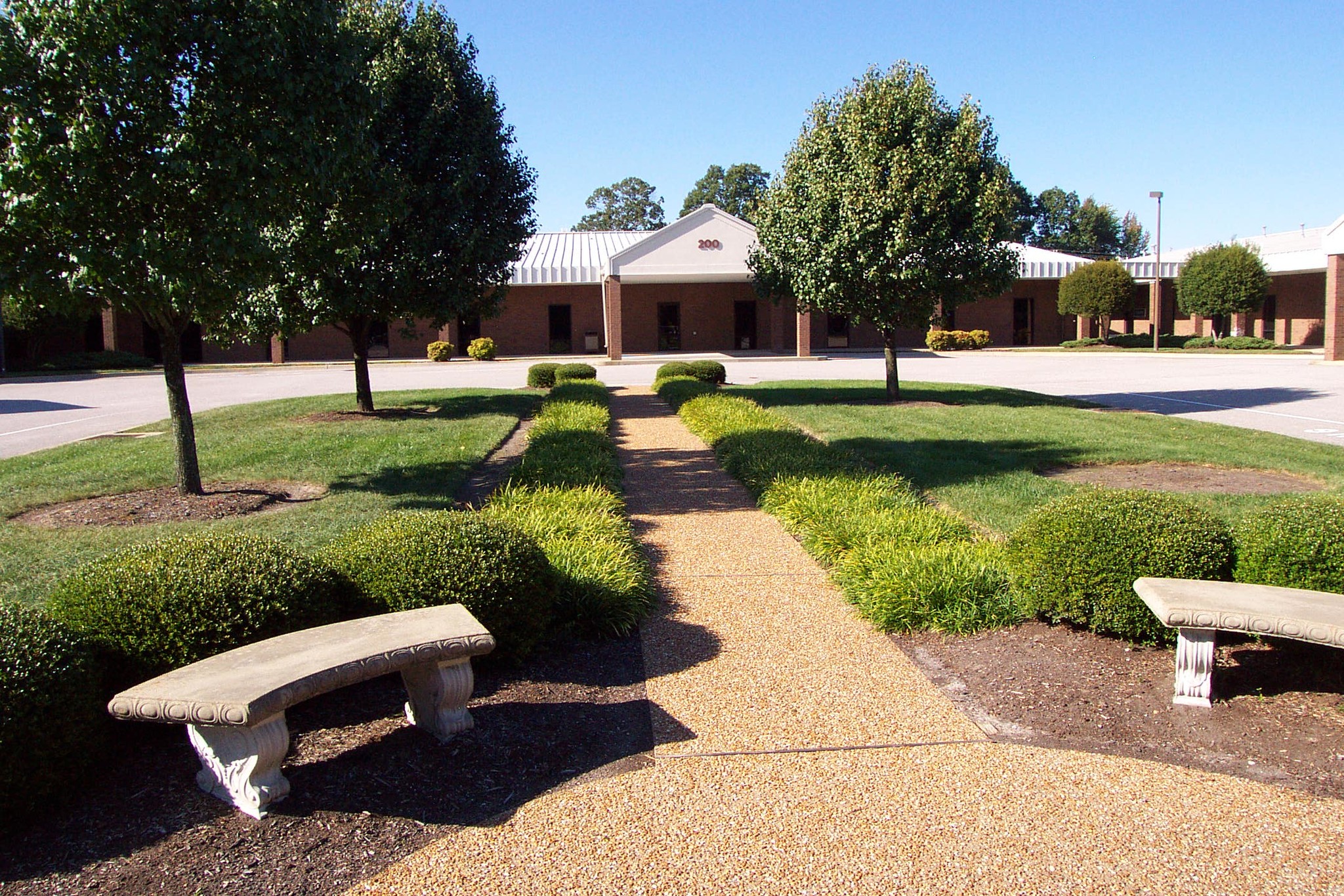 895 City Center Blvd, Newport News, VA for lease Building Photo- Image 1 of 4