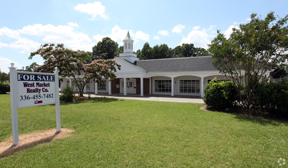 4710 W Gate City Blvd, Greensboro, NC for sale - Primary Photo - Image 1 of 1