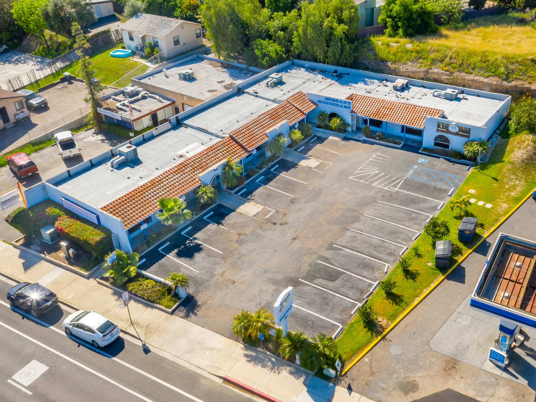 7584 University Ave, La Mesa, CA à vendre Photo du bâtiment- Image 1 de 1