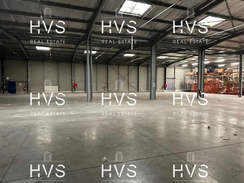 Office in Aix-en-Provence for lease - Interior Photo - Image 3 of 15