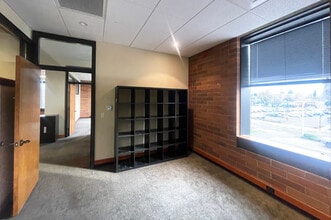 777 High St, Eugene, OR for lease Interior Photo- Image 2 of 6
