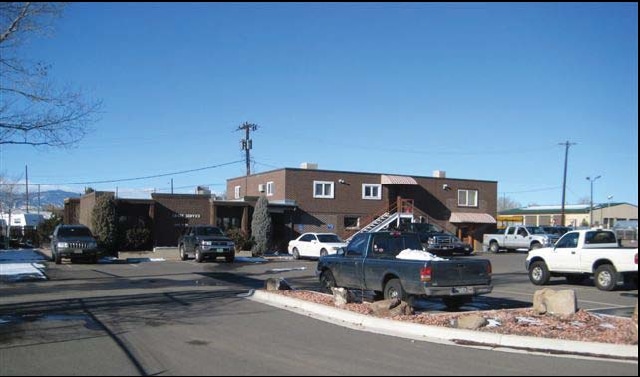6015 W 56th Ave portefeuille de 2 propriétés à vendre sur LoopNet.ca - Photo du bâtiment - Image 2 de 2